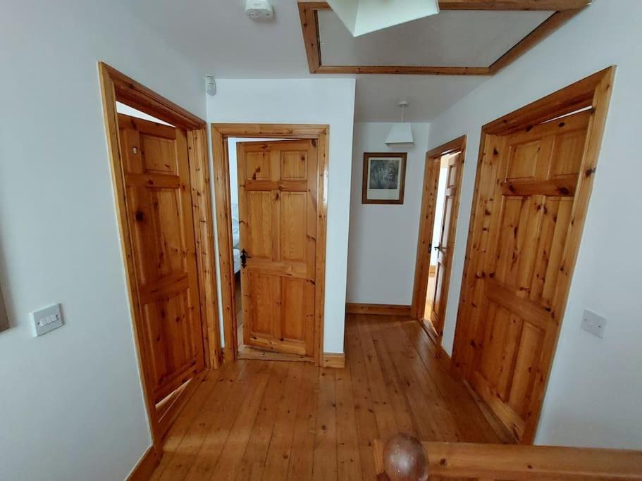 3 Bed Semi-Detached House In A Quite Estate Villa Bruff Eksteriør bilde